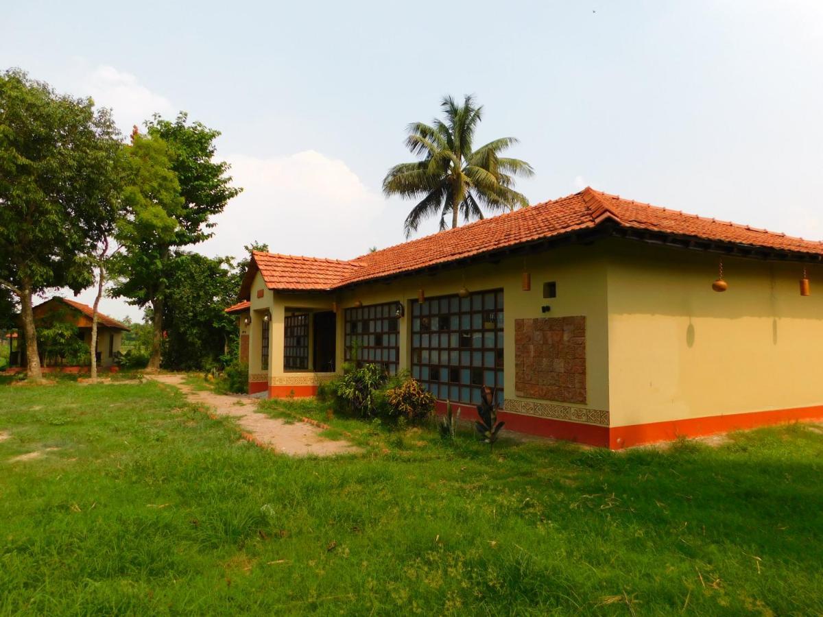 Gram Bangla Retreat Hotel Kolkata Bagian luar foto