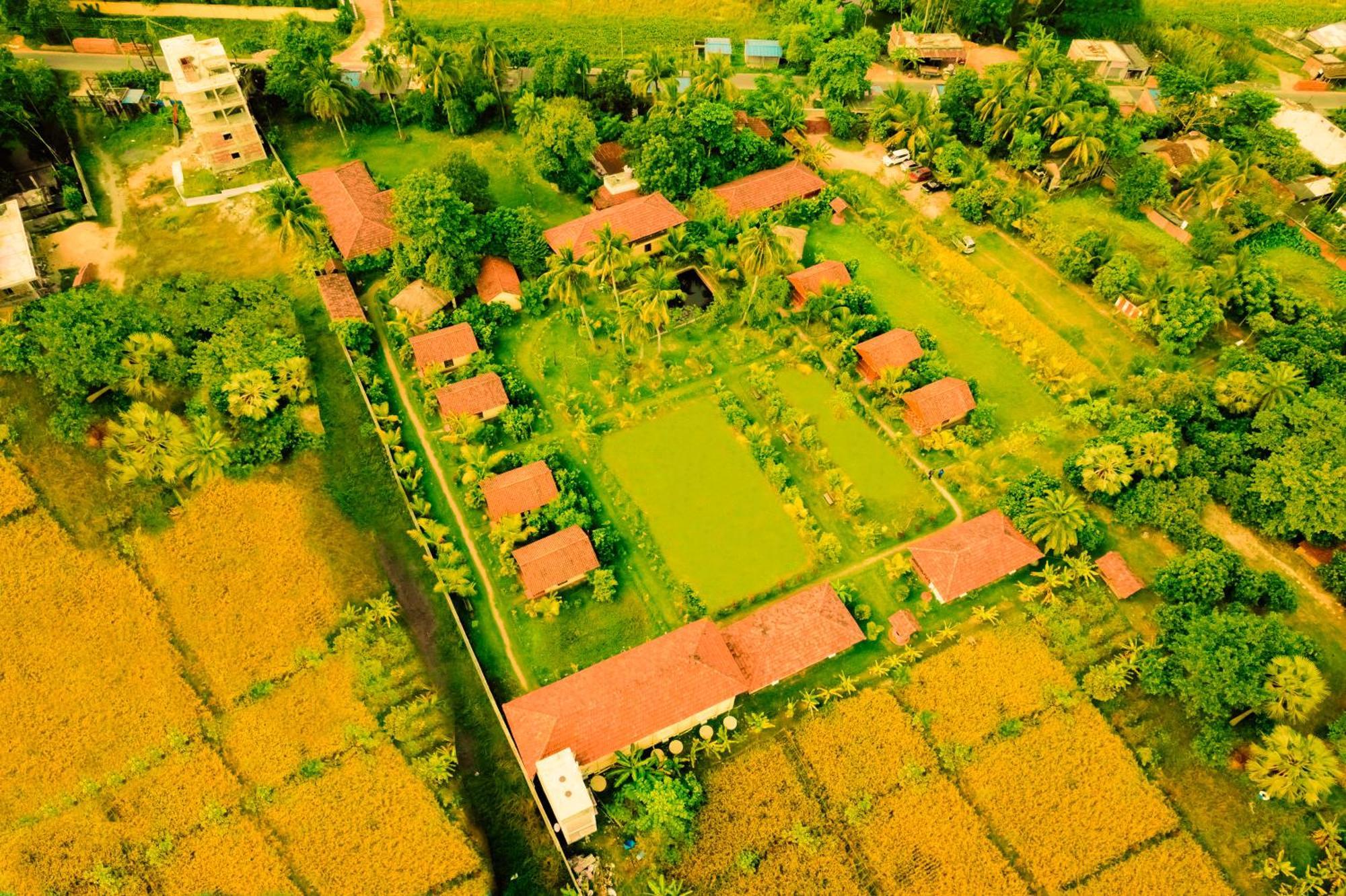Gram Bangla Retreat Hotel Kolkata Bagian luar foto